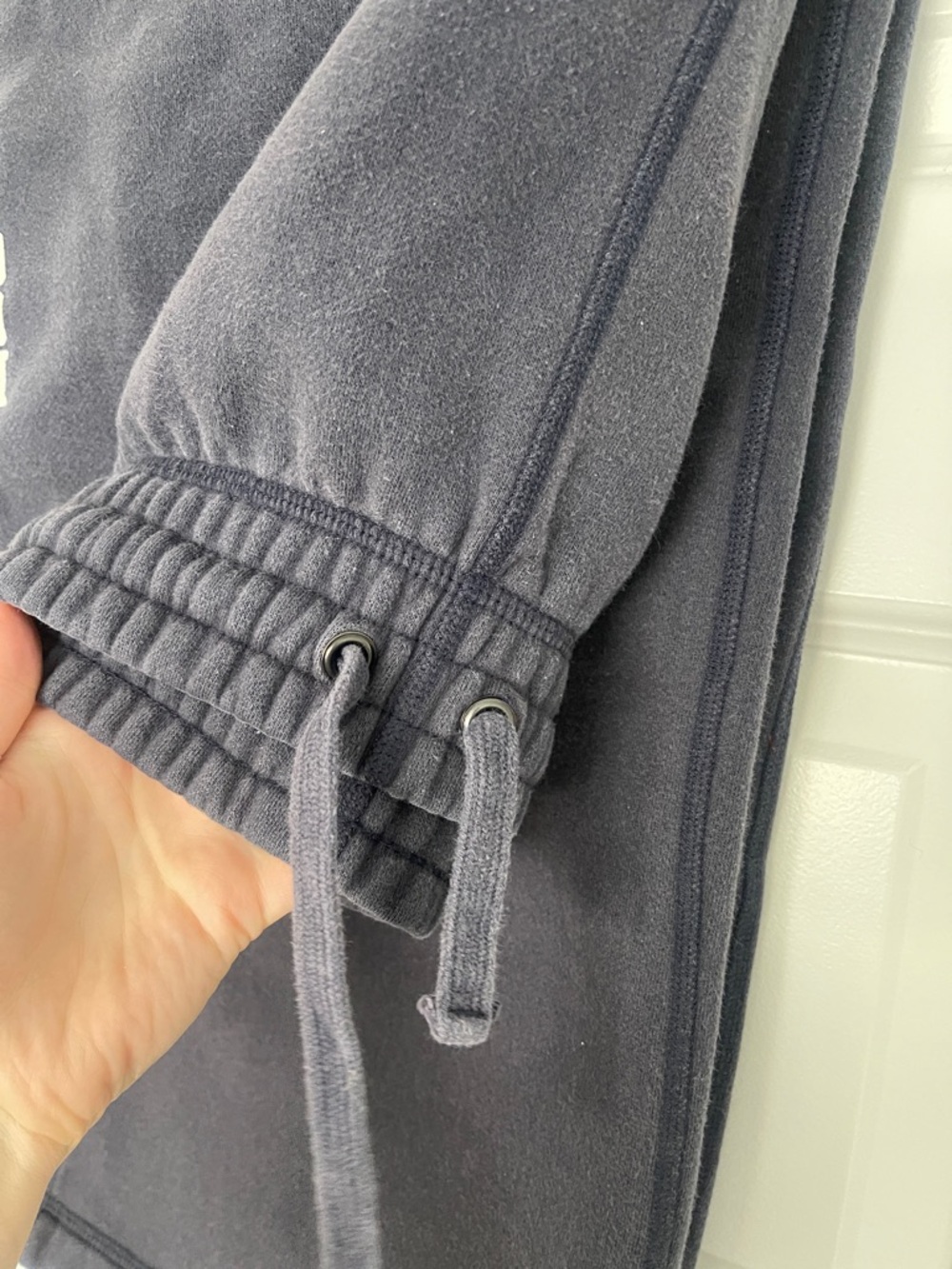 Men’s Roots Joggers - Picture 2 of 7